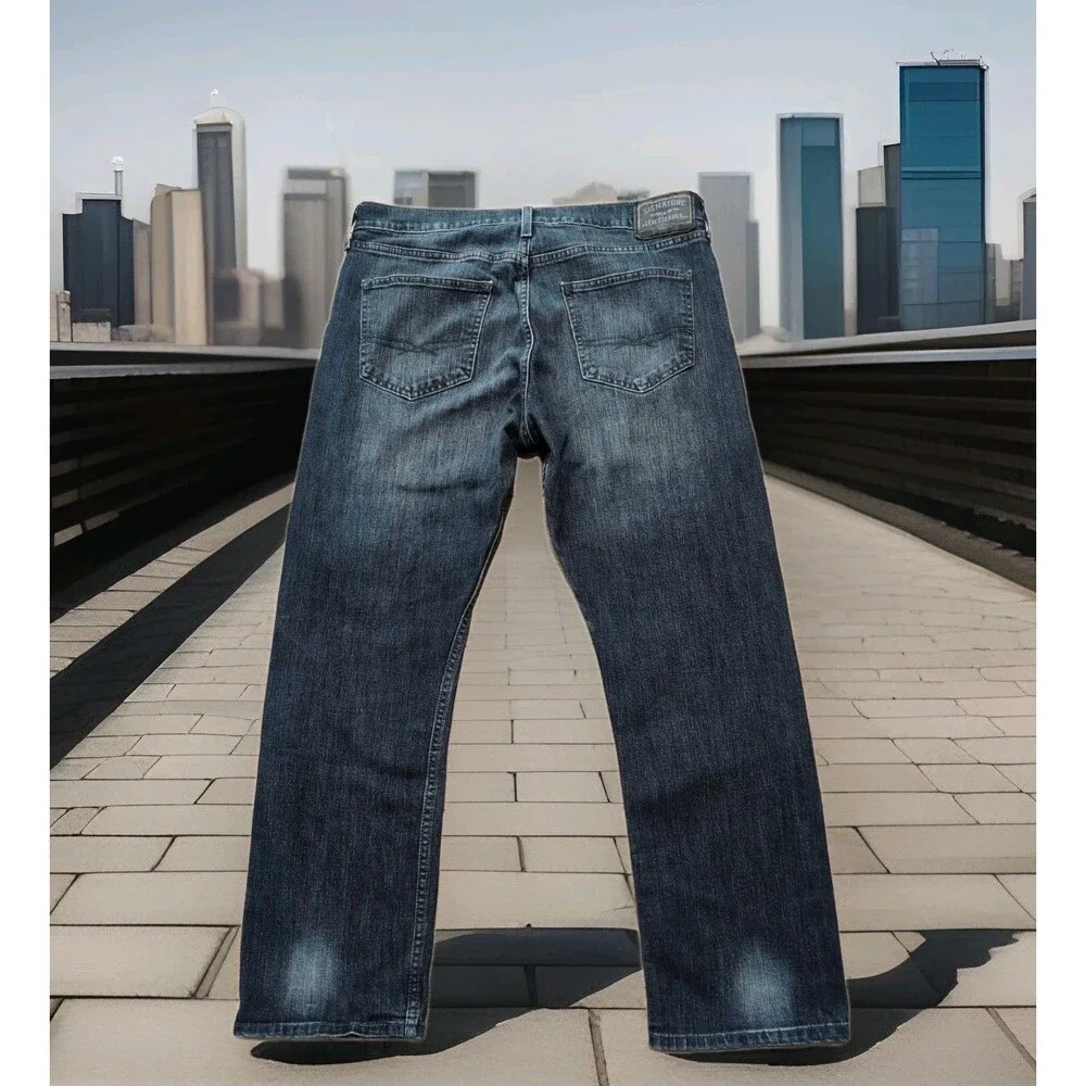 SIGNATURE LEVI STRAUSS BLUE DENIM JEANS SLIM STRAIGHT STRETCH MENS SZ 34X29 EUC